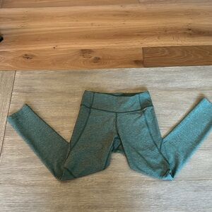 Outdoor Voices leggings - size XS, green